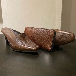 Elegant Brown Women's Mules
